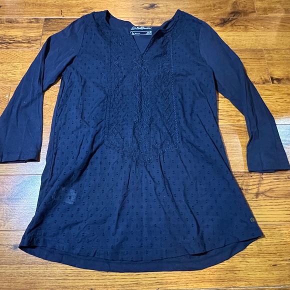 Eddie Bauer Outdoor - 3/4 Long Sleeve Navy Blue Embroidered Top - Size M - Picture 1 of 4